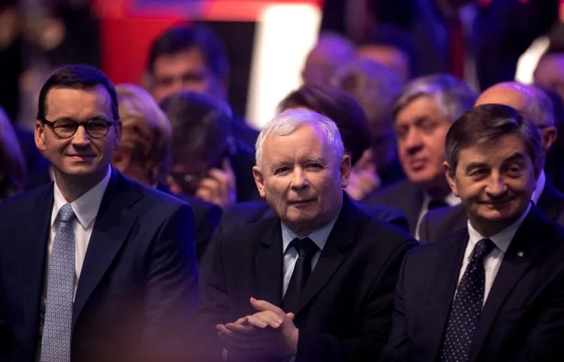 Co naprawdę dzieje się w polskiej polityce? Analiza aktualnych wydarzeń