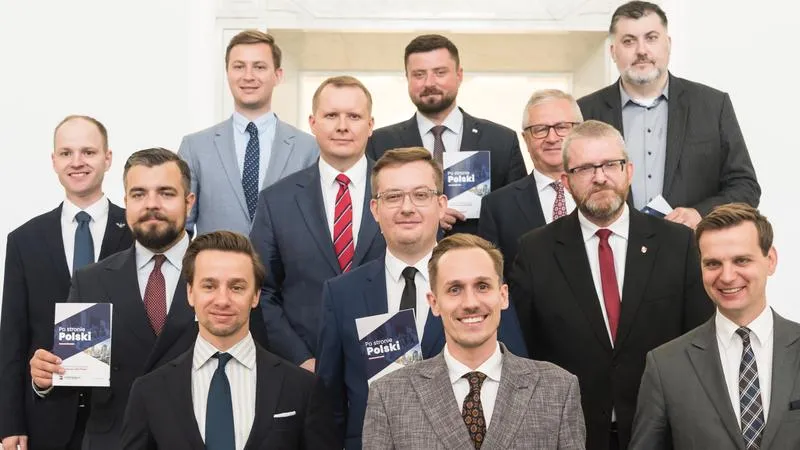 Do jakiej frakcji należy Konfederacja w Parlamencie Europejskim?