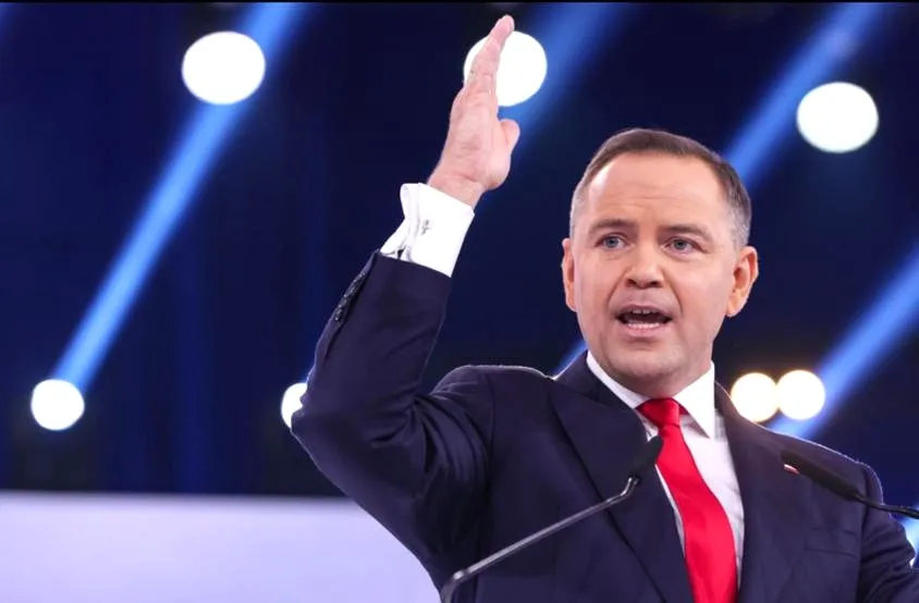 Gdzie Nawrocki jako prezydent znalazł swoje miejsce zamieszkania?