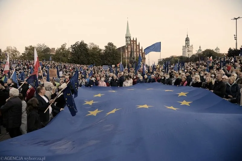 Jak wygląda rzeczywistość demokracji w Polsce?