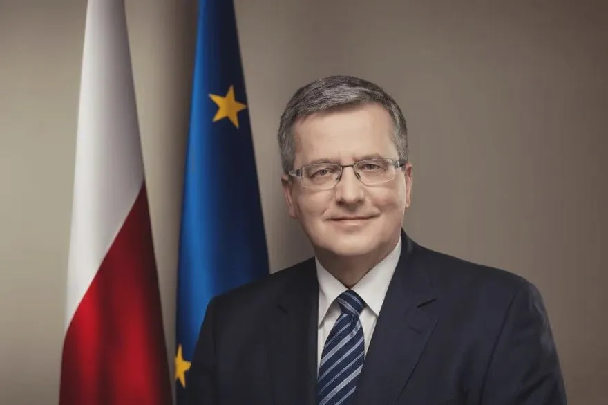 Kim jest Bronisław Komorowski: były prezydent, kariera i osiągnięcia