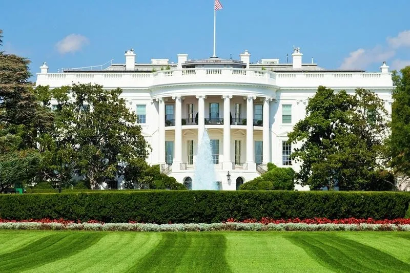 Kto naprawdę jest prezydentem USA i dlaczego to ważne?
