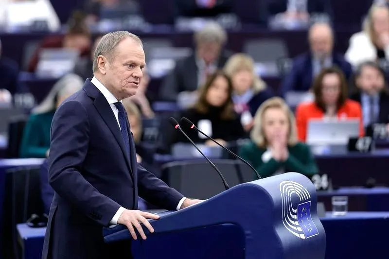 Kto powiedział, że w dresie nie można zaprezentować się w parlamencie europejskim?