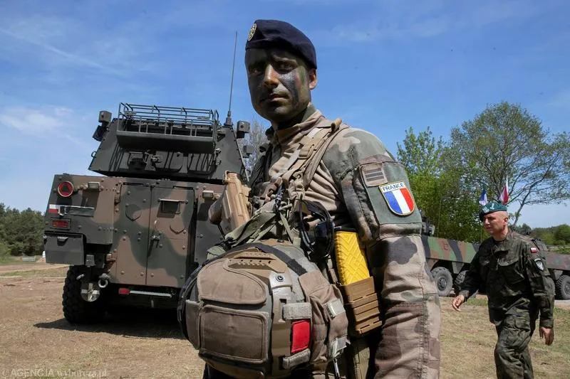 Historia członkostwa Francji